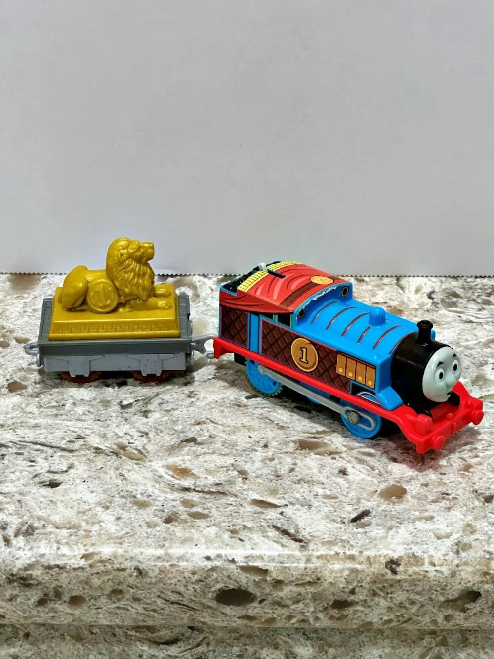 Thomas & Friends Armored Thomas Motorized Train 2013 with Lion Car 2017 WORKS